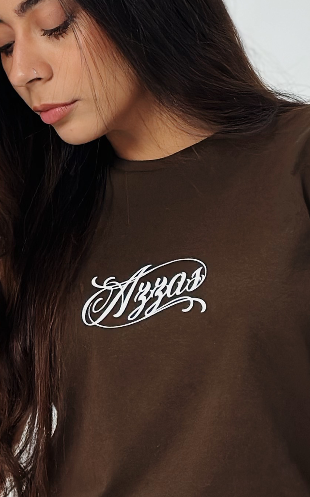Camiseta Fendas - Marrom